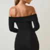 Oriana Modal Off-Shoulder Miniklänning i Svart Oriana Modal Off-Shoulder Miniklänning i Svart
