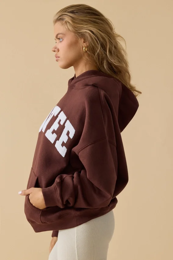 Oversized hoodie i mahogny Oversized hoodie i mahogny