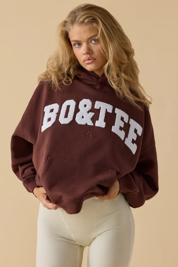 Oversized hoodie i mahogny Oversized hoodie i mahogny