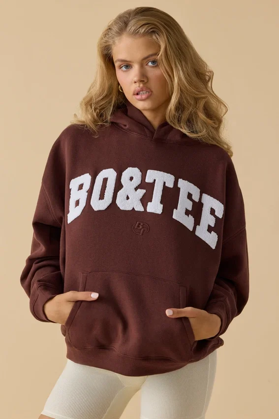 Oversized hoodie i mahogny Oversized hoodie i mahogny