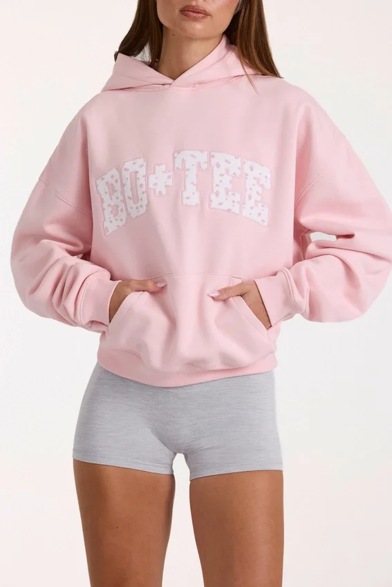 Oversized hoodie med applikation i färgen Blush Oversized hoodie med applikation i färgen Blush