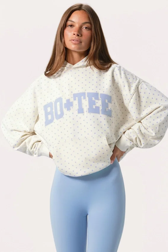 Oversized-hoodie med applikation i färgen Milk Polka Dot Oversized-hoodie med applikation i färgen Milk Polka Dot