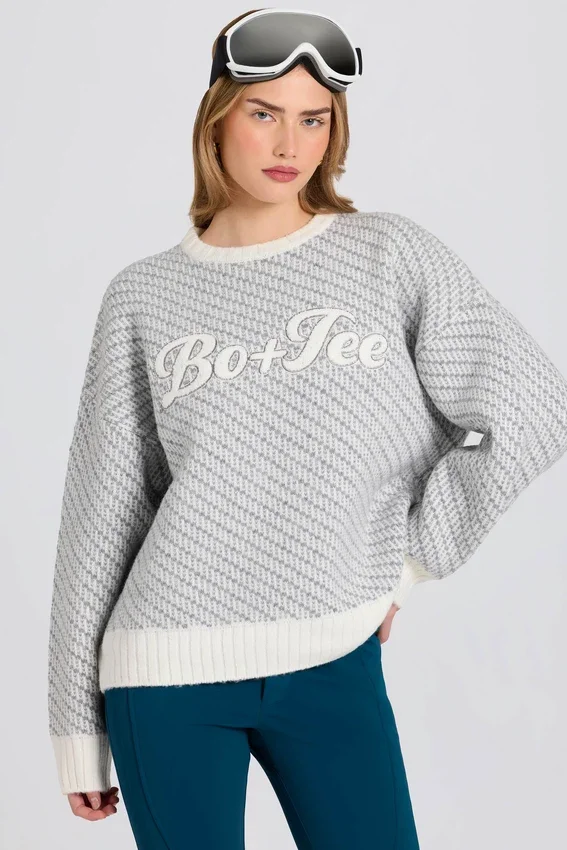 Oversized tröja med stickat logo i färgen Ice Oversized tröja med stickat logo i färgen Ice