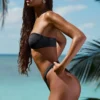 Pacifico Embellished Ruched Cheeky Bikinibyxor i svart Pacifico Embellished Ruched Cheeky Bikinibyxor i svart