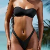 Pacifico Embellished Ruched Cheeky Bikinibyxor i svart Pacifico Embellished Ruched Cheeky Bikinibyxor i svart