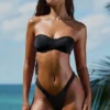 Pacifico Embellished Ruched Cheeky Bikinibyxor i svart Pacifico Embellished Ruched Cheeky Bikinibyxor i svart