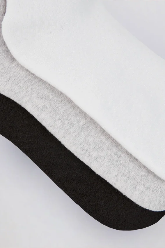 Paket med ribbade strumpor i flera färger Paket med ribbade strumpor i flera färger