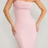 Palermo Maxiklänning med bandeau-top och cowl-hals i rosa Palermo Maxiklänning med bandeau-top och cowl-hals i rosa