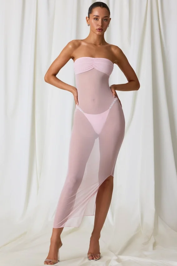 Papeete Ruched Bandeau Midi-klänning i mjukrosa Papeete Ruched Bandeau Midi-klänning i mjukrosa