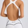 Petite Soft Active jumpsuit med öppen rygg i vitt Petite Soft Active jumpsuit med öppen rygg i vitt
