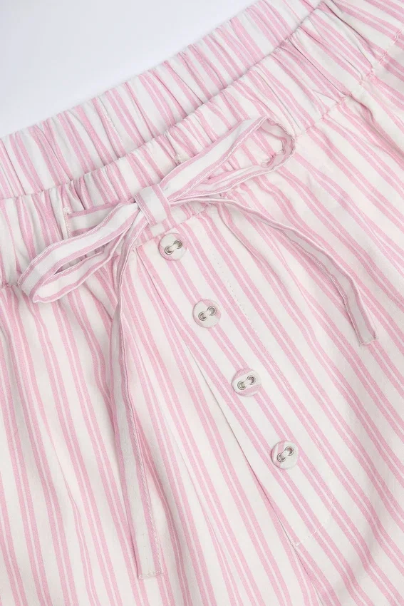 Lariana mid-rise cotton poplin shorts with pink stripes Lariana mid-rise cotton poplin shorts with pink stripes