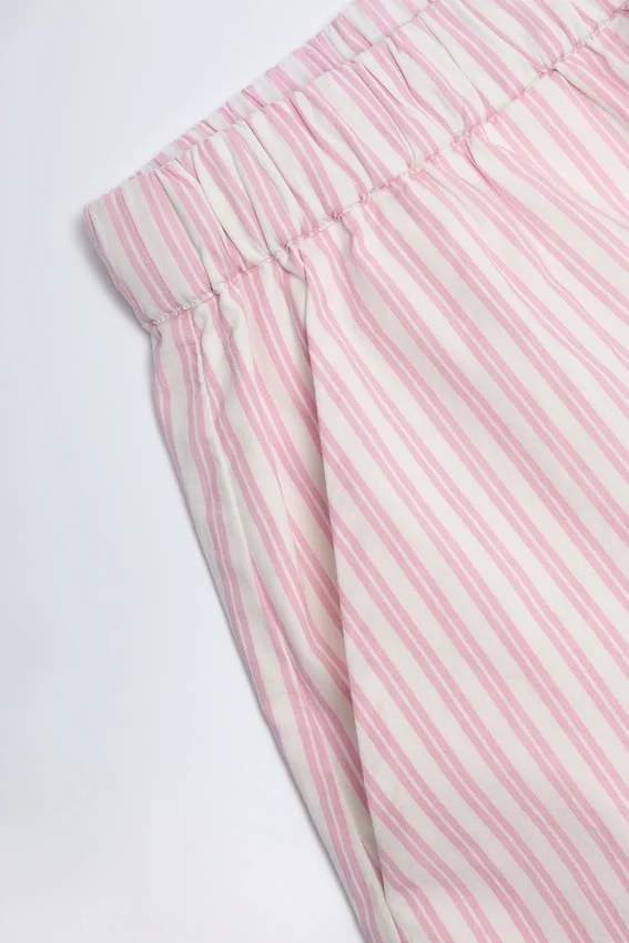 Lariana mid-rise cotton poplin shorts with pink stripes Lariana mid-rise cotton poplin shorts with pink stripes