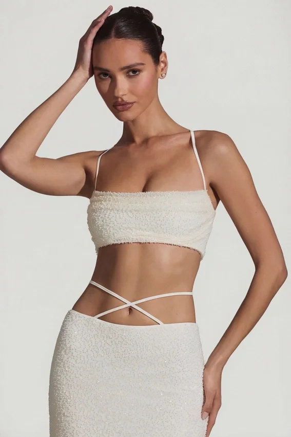 Pisa Embellished Cross Back Crop Top i vitt Pisa Embellished Cross Back Crop Top i vitt