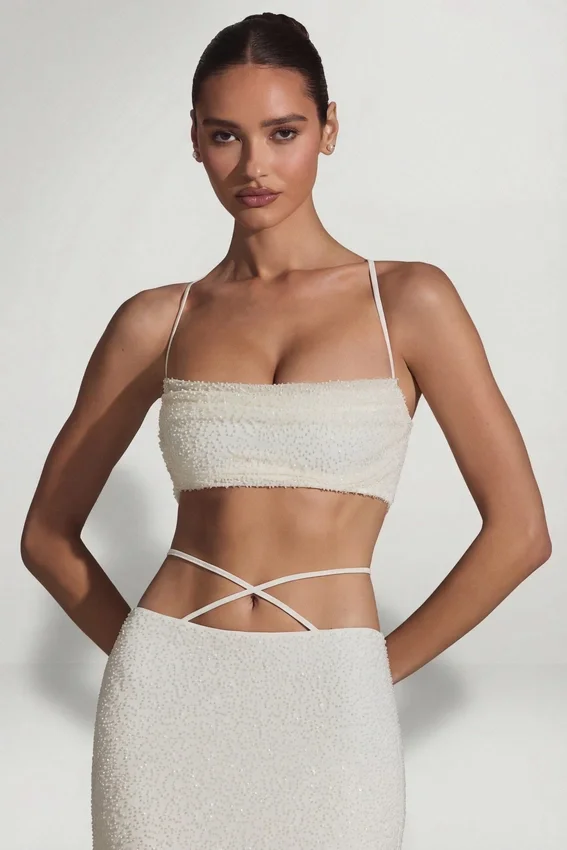 Pisa Embellished Cross Back Crop Top i vitt Pisa Embellished Cross Back Crop Top i vitt