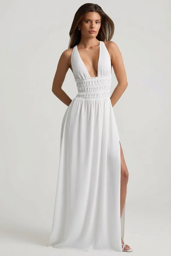 Pryana Plunge Cross-Back maxiklänning i vitt Pryana Plunge Cross-Back maxiklänning i vitt