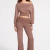 Quinn Modal Off-Shoulder Long-Sleeve Top i Mocha Quinn Modal Off-Shoulder Long-Sleeve Top i Mocha
