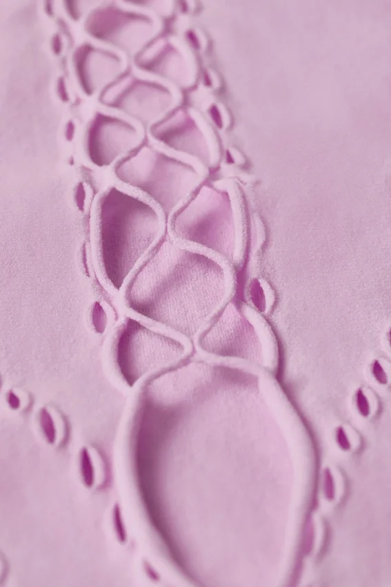 Raine snörningsbodys i violettrosa Raine snörningsbodys i violettrosa