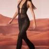 Ramona Jumpsuit med utsmyckad djup urringning i svart Ramona Jumpsuit med utsmyckad djup urringning i svart