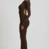 Regine Modal Ruched Backless Maxiklänning i chokladbrunt Regine Modal Ruched Backless Maxiklänning i chokladbrunt