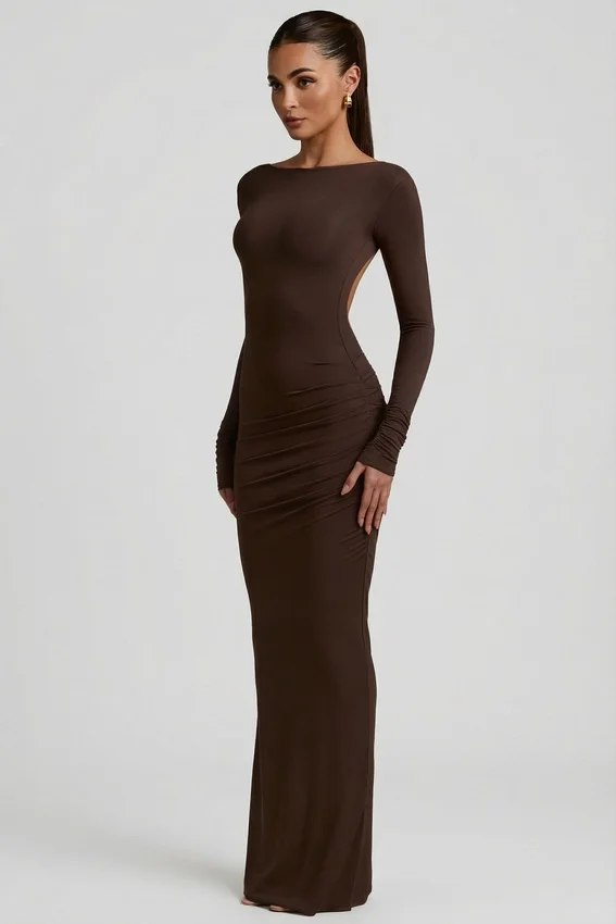 Regine Modal Ruched Backless Maxiklänning i chokladbrunt Regine Modal Ruched Backless Maxiklänning i chokladbrunt