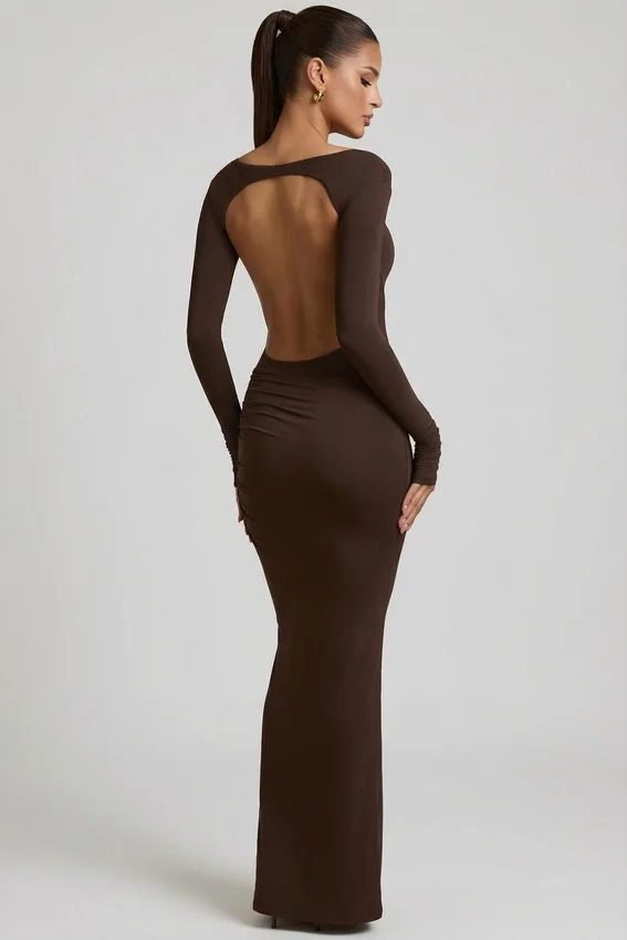 Regine Modal Ruched Backless Maxiklänning i chokladbrunt Regine Modal Ruched Backless Maxiklänning i chokladbrunt