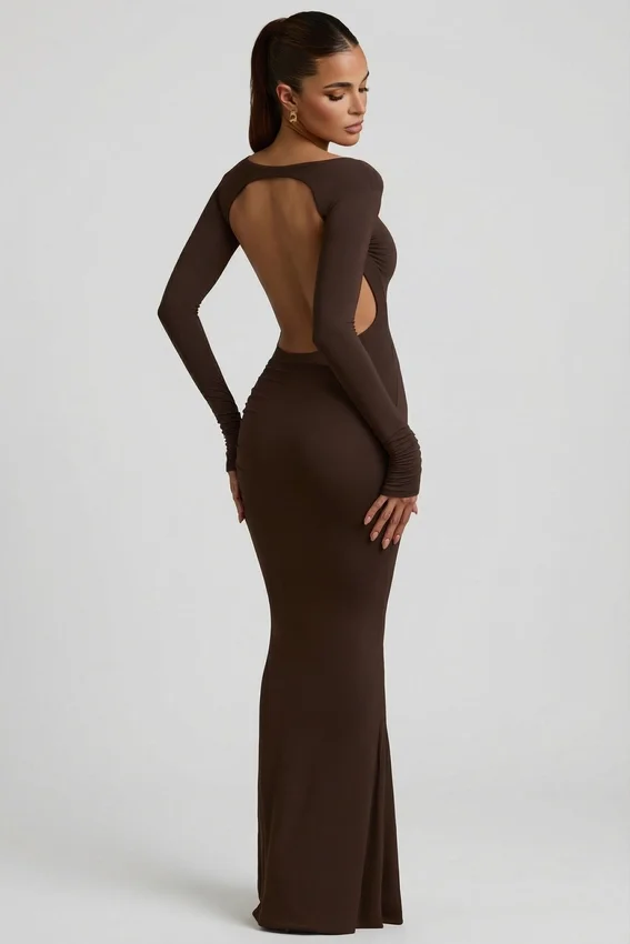 Regine Modal Ruched Backless Maxiklänning i chokladbrunt Regine Modal Ruched Backless Maxiklänning i chokladbrunt