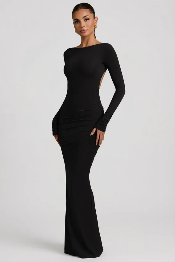 Regine Modal Ruched Backless Maxiklänning i svart Regine Modal Ruched Backless Maxiklänning i svart
