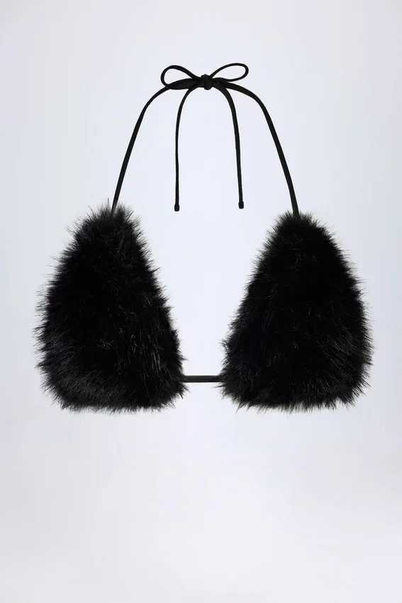 Riana bralette i triangulär form av fuskpäls i svart Riana bralette i triangulär form av fuskpäls i svart