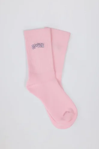 Ribbade halvhöga strumpor i puderrosa Ribbade halvhöga strumpor i puderrosa