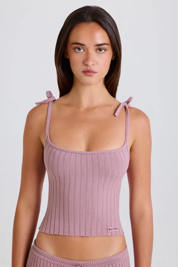 Ribbstickad linne med knytning i mauve Ribbstickad linne med knytning i mauve