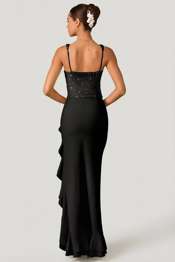 Robina Embellished Ruffle-Trim Corset Gown i svart Robina Embellished Ruffle-Trim Corset Gown i svart