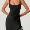 Robina Embellished Ruffle-Trim Corset Gown i svart Robina Embellished Ruffle-Trim Corset Gown i svart