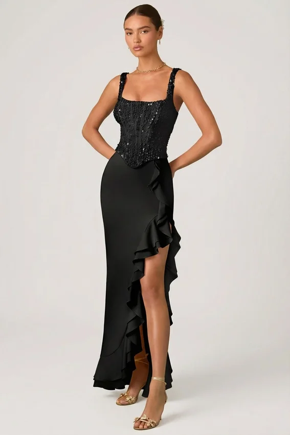 Robina Embellished Ruffle-Trim Corset Gown i svart Robina Embellished Ruffle-Trim Corset Gown i svart