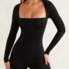 Rue långärmad unitard med fyrkantig halsringning i svart Rue långärmad unitard med fyrkantig halsringning i svart