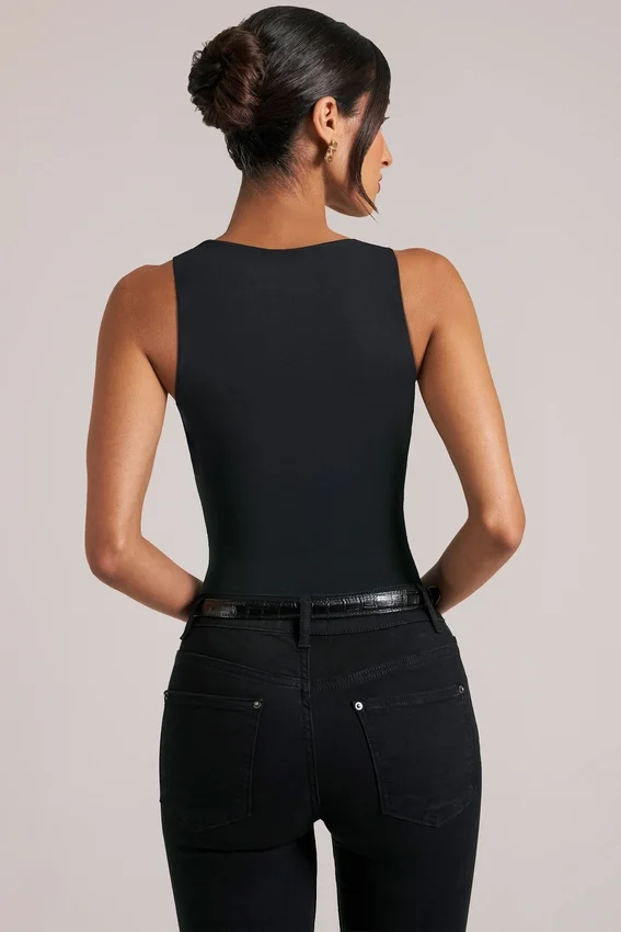 Rumi Deep Plunge Halterneck Bodys i svart Rumi Deep Plunge Halterneck Bodys i svart