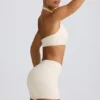 Rynkade minishorts i ivory marl Rynkade minishorts i ivory marl