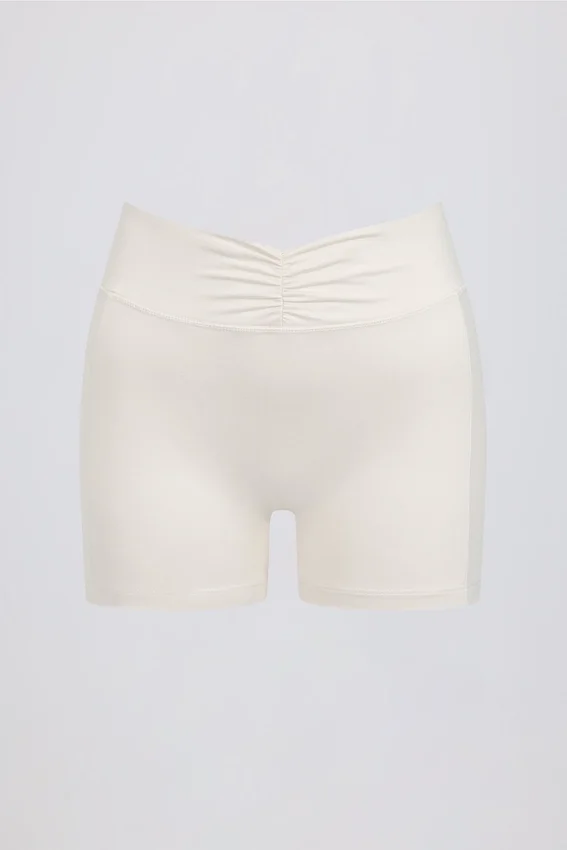 Rynkade minishorts i ivory marl Rynkade minishorts i ivory marl
