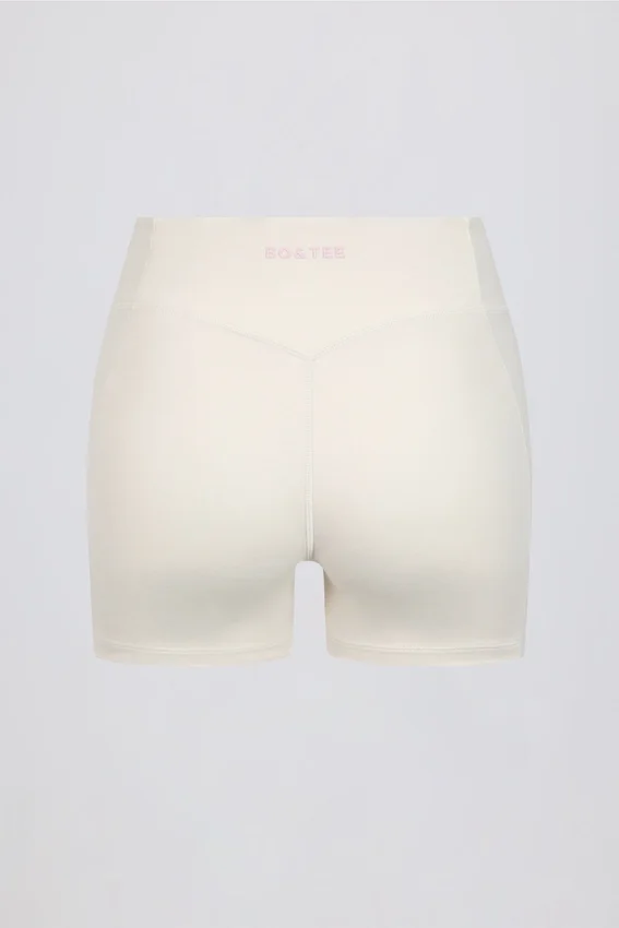Rynkade minishorts i ivory marl Rynkade minishorts i ivory marl