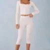 Selene stickade capribyxor med medelhög midja i ivory Selene stickade capribyxor med medelhög midja i ivory