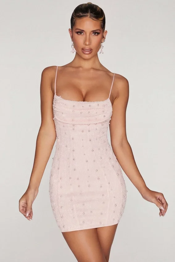 Seychelles miniklänning med utsmyckad cowl-hals i färgen Blush Seychelles miniklänning med utsmyckad cowl-hals i färgen Blush
