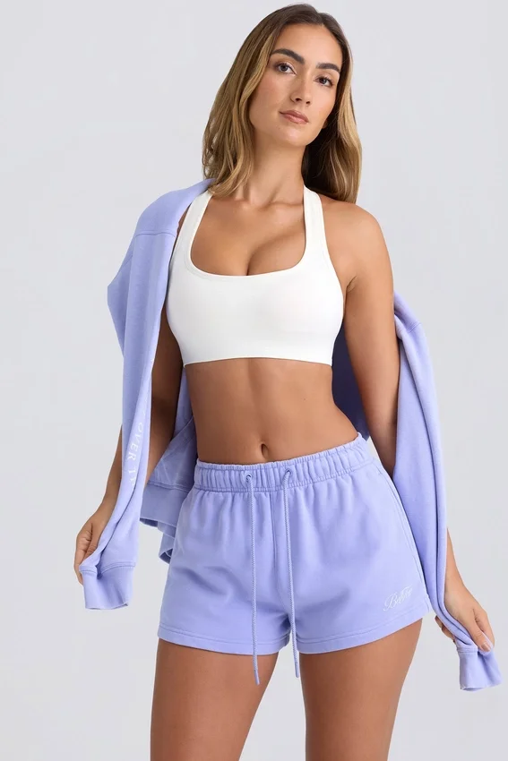 Shorts med medelhög midja i färgen Periwinkle Shorts med medelhög midja i färgen Periwinkle