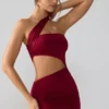 Shyla Slinky Jersey Ruched Cut Out Miniklänning i Ruby Shyla Slinky Jersey Ruched Cut Out Miniklänning i Ruby