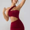 Shyla Slinky Jersey Ruched Cut Out Miniklänning i Ruby Shyla Slinky Jersey Ruched Cut Out Miniklänning i Ruby