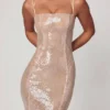 Sima Embellished Square Neck Lace Gown i Pale Peach Sima Embellished Square Neck Lace Gown i Pale Peach