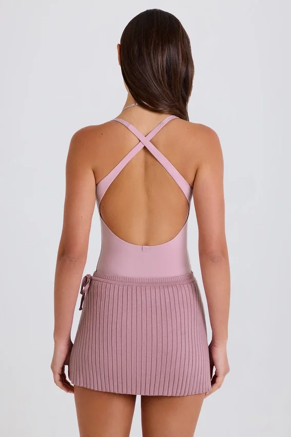 Skort i ribbstickat tyg med knytning i mauve Skort i ribbstickat tyg med knytning i mauve