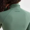 Soft Active-crop-top med hög hals i khaki Soft Active-crop-top med hög hals i khaki