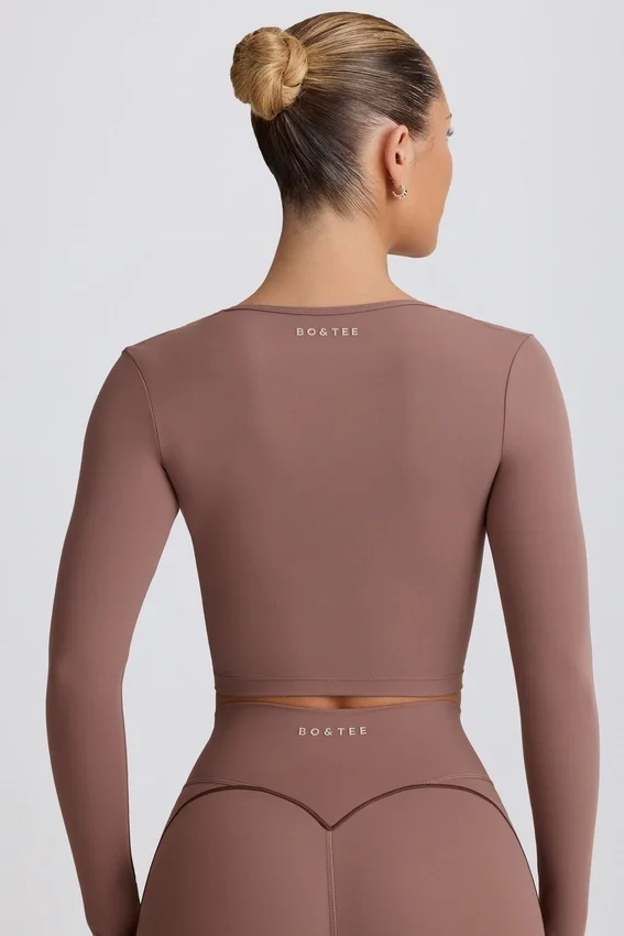 Soft Active crop top med hjärtformad halsringning i färgen Mocha Soft Active crop top med hjärtformad halsringning i färgen Mocha