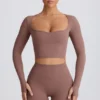 Soft Active crop top med hjärtformad halsringning i färgen Mocha Soft Active crop top med hjärtformad halsringning i färgen Mocha