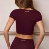 Soft Active crop top med hjärtformad halsringning i vinrött Soft Active crop top med hjärtformad halsringning i vinrött