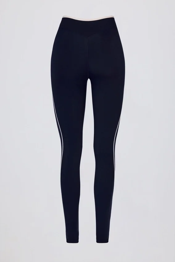Soft Active Crossover Contrast Leggings i klassisk marinblå Soft Active Crossover Contrast Leggings i klassisk marinblå